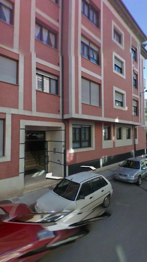 Amplio Loft Con Plaza De Garaje Lejlighed Onís Eksteriør billede